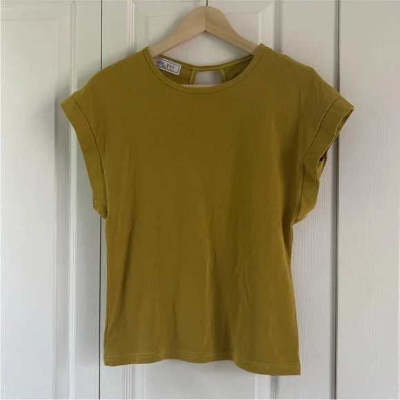 Mustard Yellow Cap Sleeve Top with Gold Buttons - DEE-ZYY- Estimate Size Medium - Picture 1 of 7